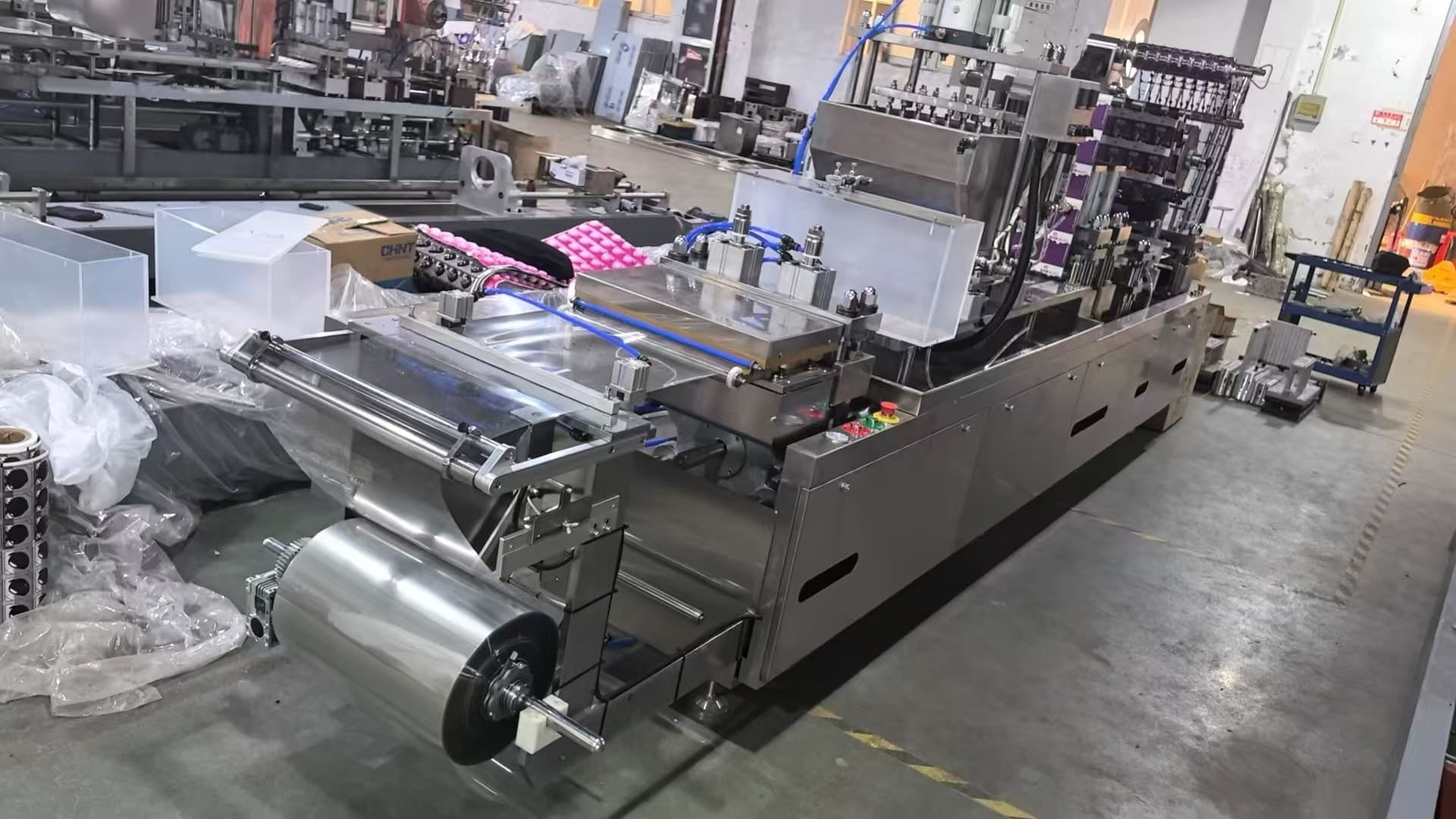 Automatic jelly cup packaging line from above Automatic jelly cup packaging line from above