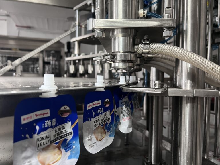How are spout pouches filled?