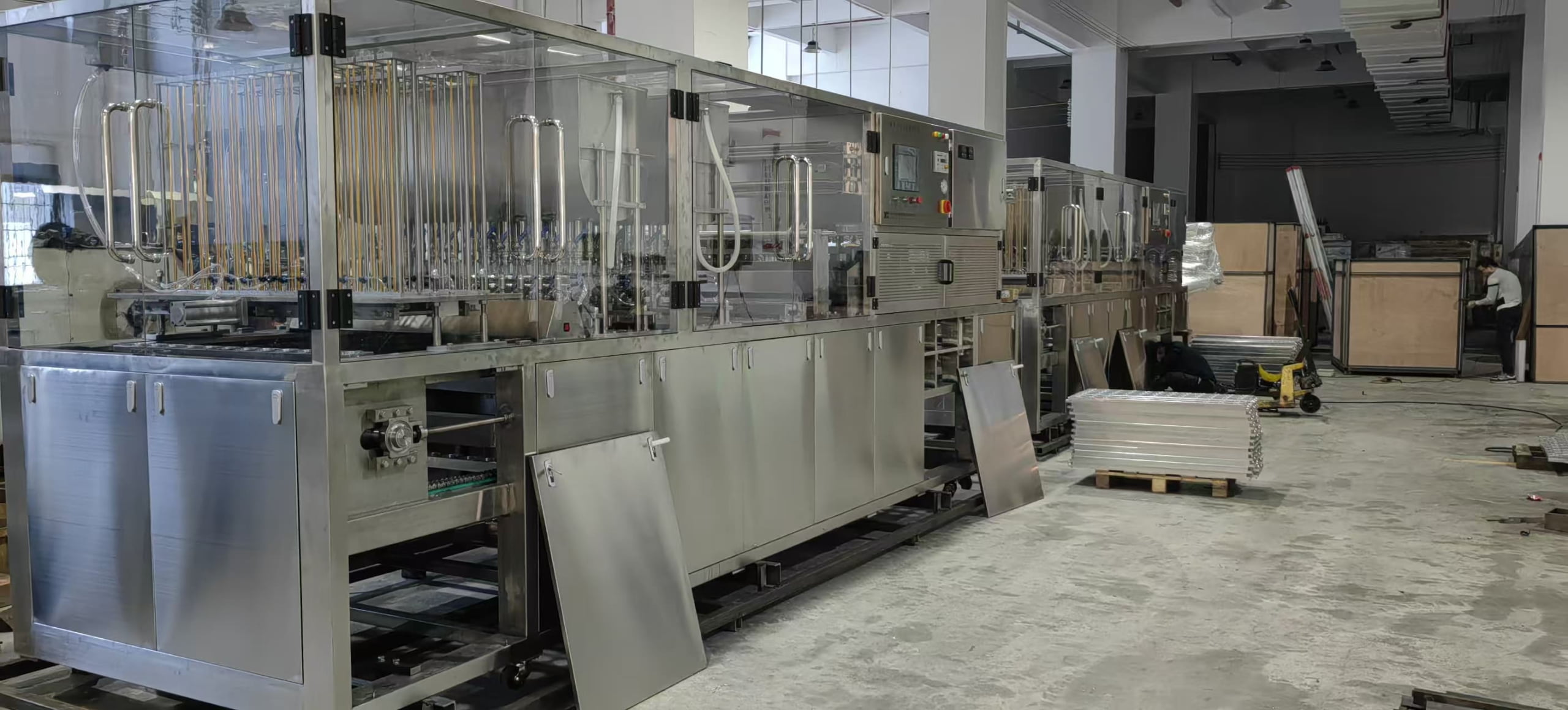 Cup water filling station before sealing and leakage inspection