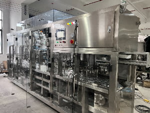 yogurt cup filling and sealing machine
